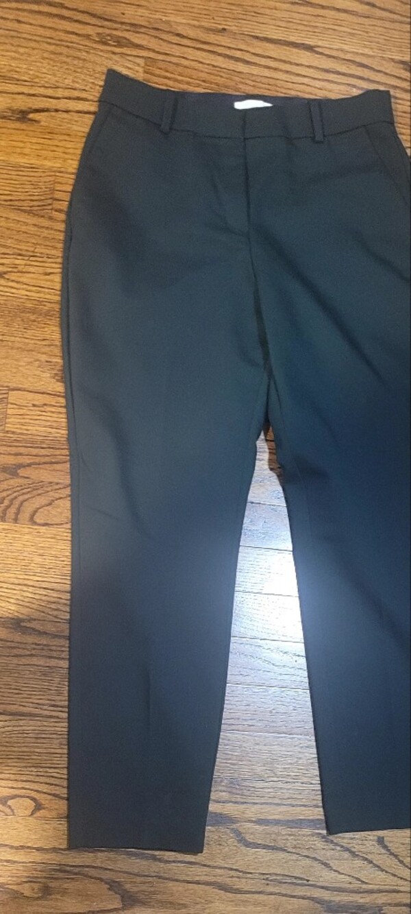5 For $25 H&M Black Slim Dress Pants